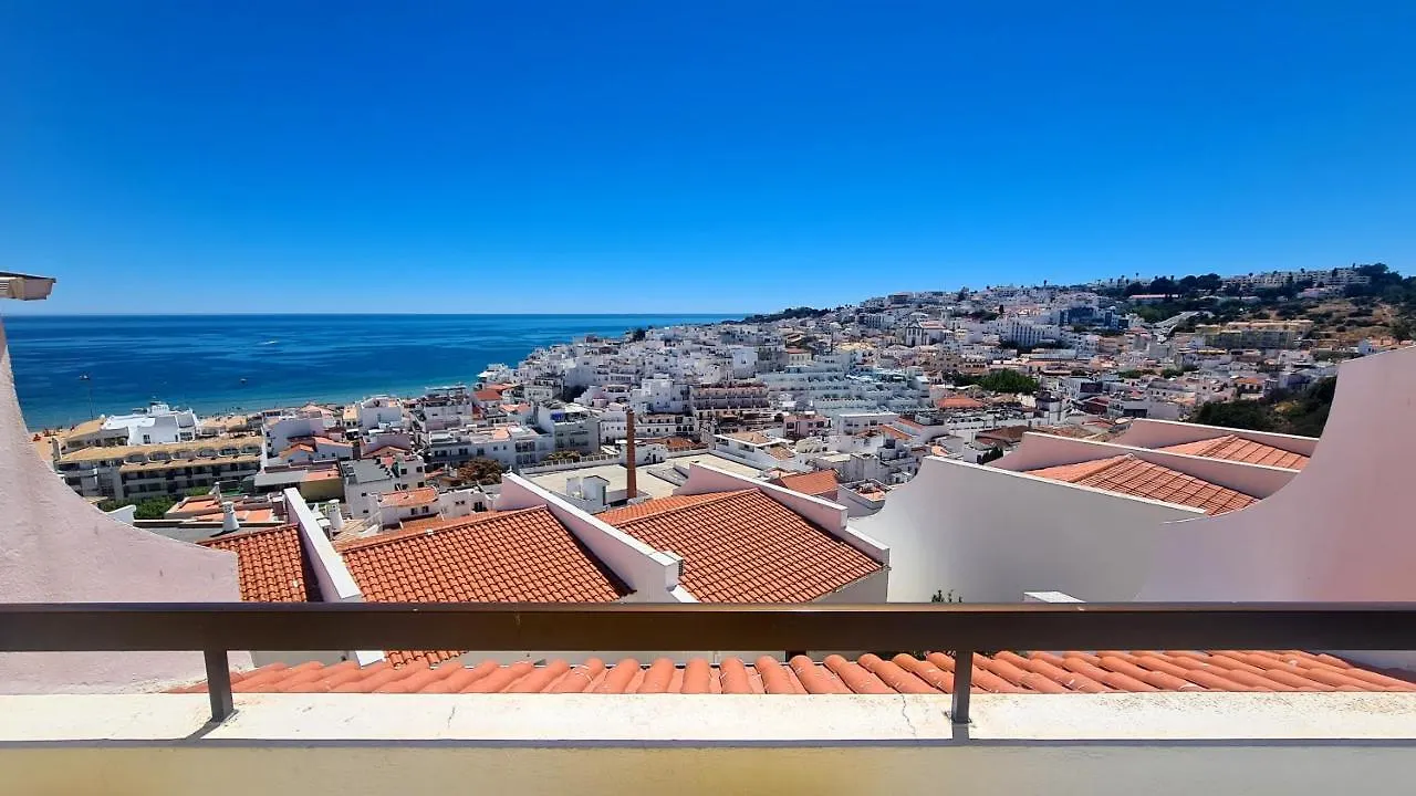 Albufeira, Sea And Old Town Viewアパートメント