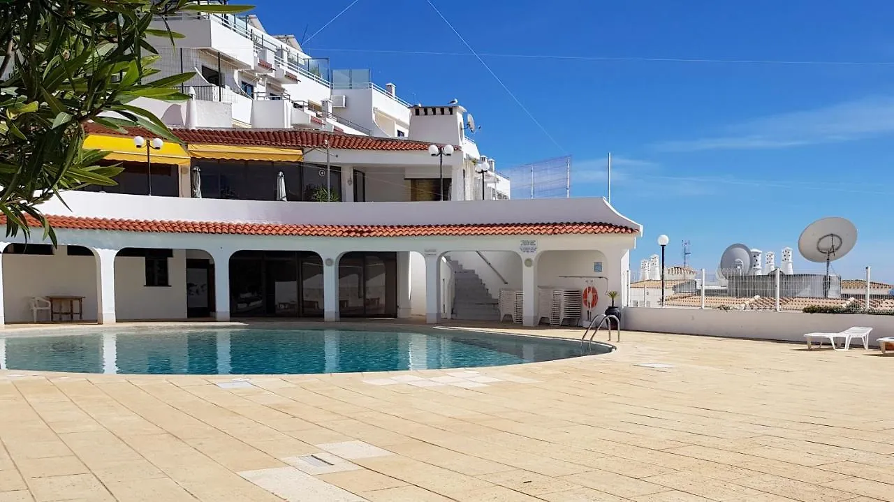 Albufeira, Sea And Old Town Viewアパートメント アパート