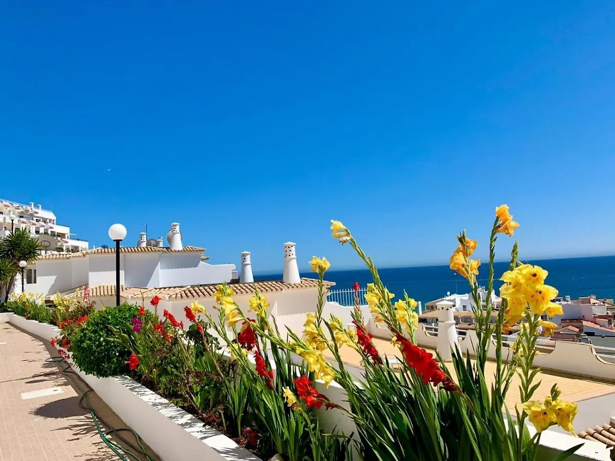 Albufeira, Sea And Old Town Viewアパートメント