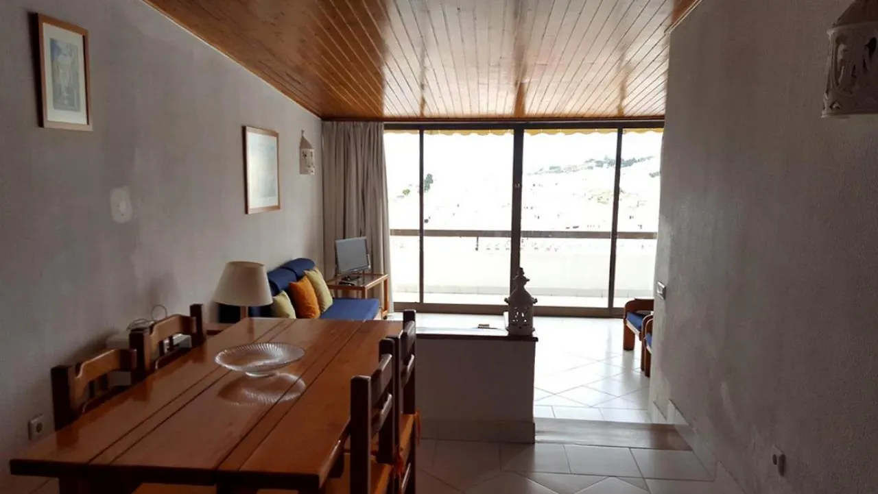 Albufeira, Sea And Old Town Viewアパートメント ポルトガル